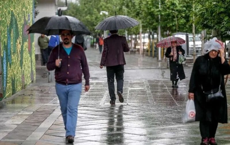 بارش باران در ۱۰ استان کشور