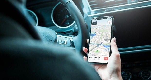 اختلال گسترده در GPS تهران؛ پرش موقعیت و تأثیر بر تاکسی‌های اینترنتی