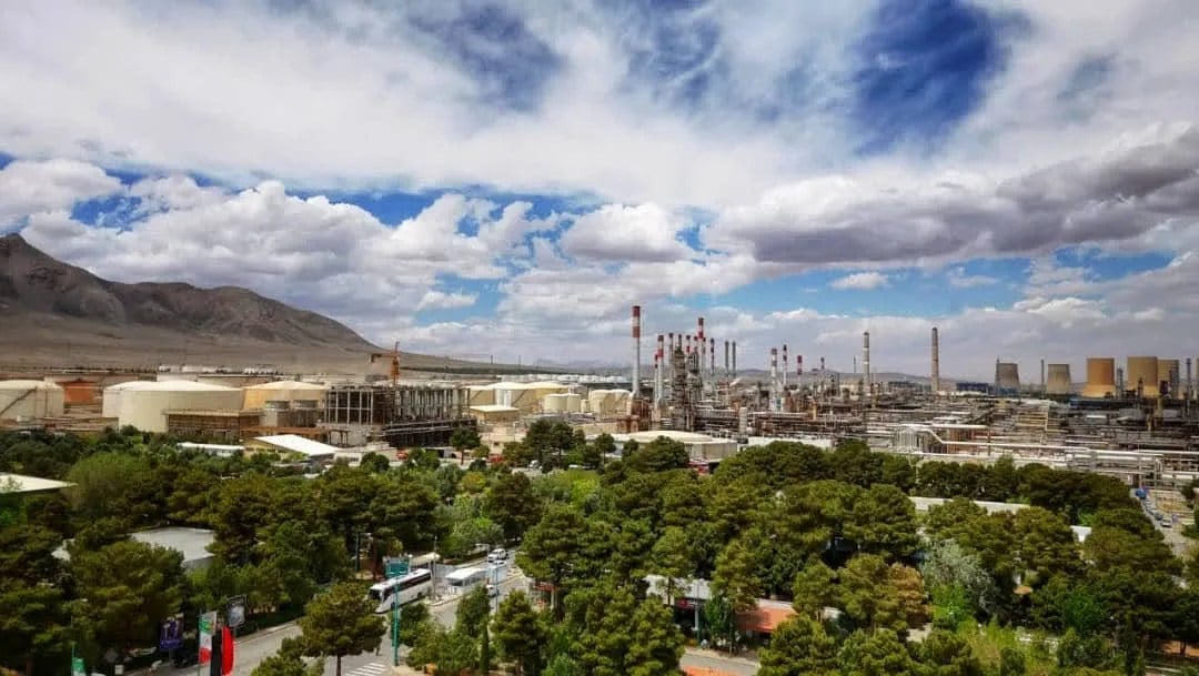فروش بیش از ۲ هزار میلیارد تومانی پالایش نفت اصفهان در بورس کالا