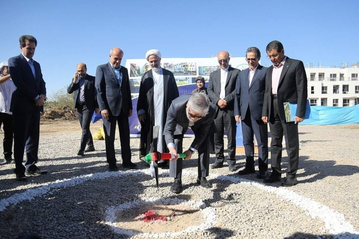 آغاز عملیات اجرایی احداث بلوک ۲ مجتمع مسکونی دانشجویان متأهل دانشگاه فردوسی مشهد