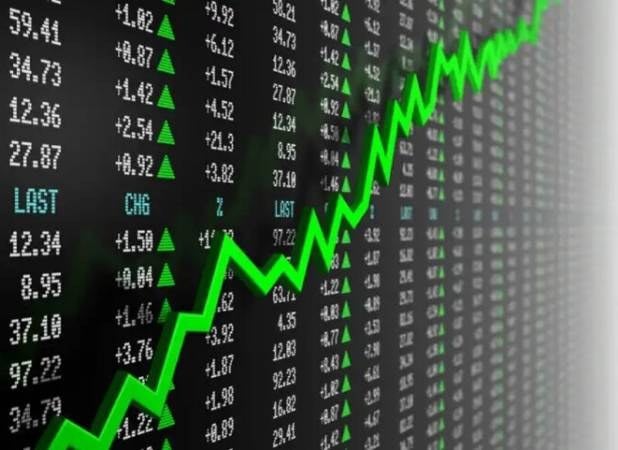 ۲۳ صنعت قلههای تاریخی را فتح کردند