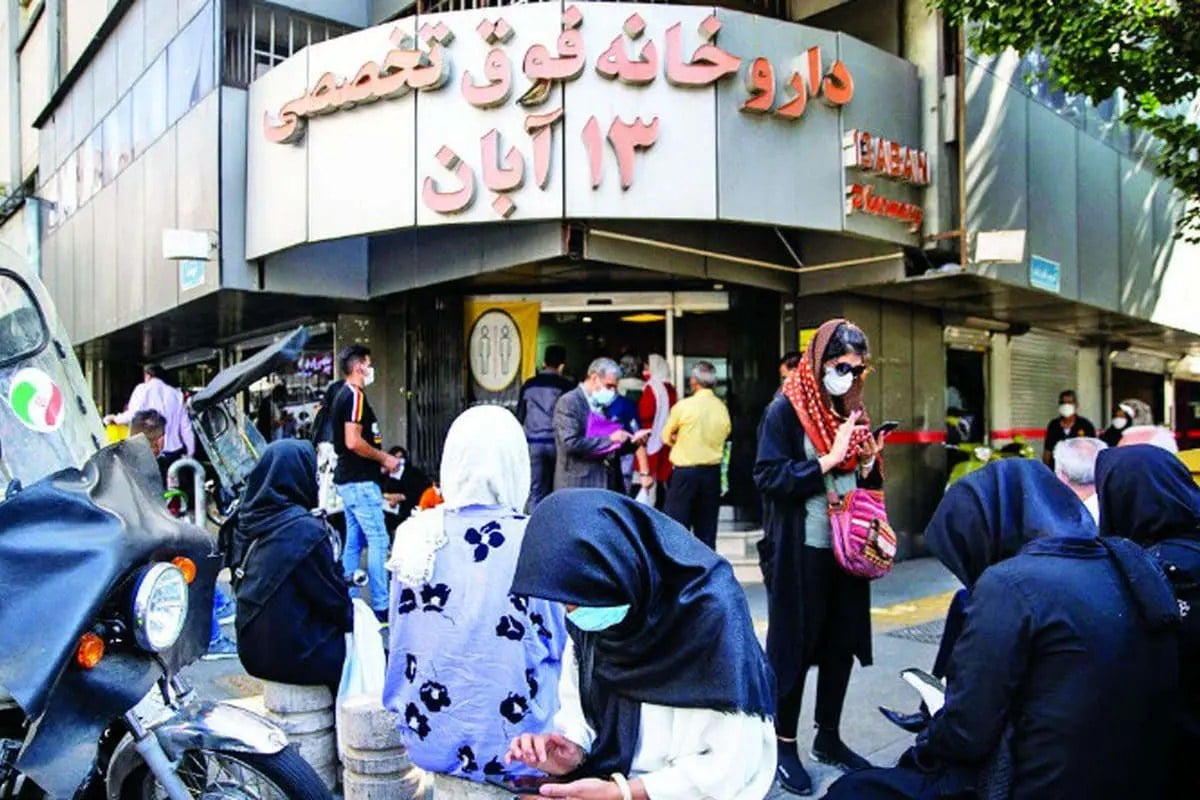 «دارو نیست»؛ چرا بیماران از این داروخانه به آن داروخانه سرگردان میشوند؟