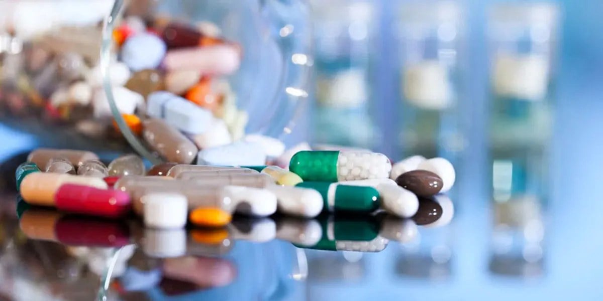 فروش دارو در مطب تخلف است؛ برخورد با تخلفات پزشکی نباید به انتشار کلیپ در فضای مجازی محدود شود