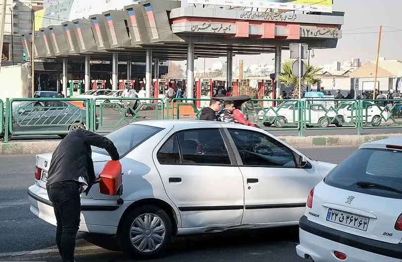 هشدار رشیدی‌کوچی درباره گرانی بنزین / با افزایش قیمت، یک دکان جدید باز می‌کنیم