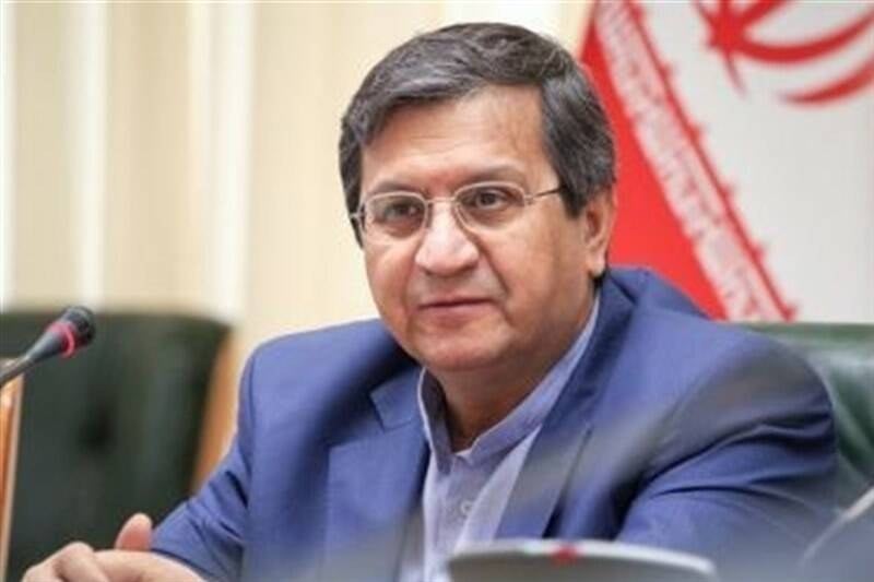 همتی: برای تأمین ارز کالاهای اساسی و دارو مشکلی نداریم