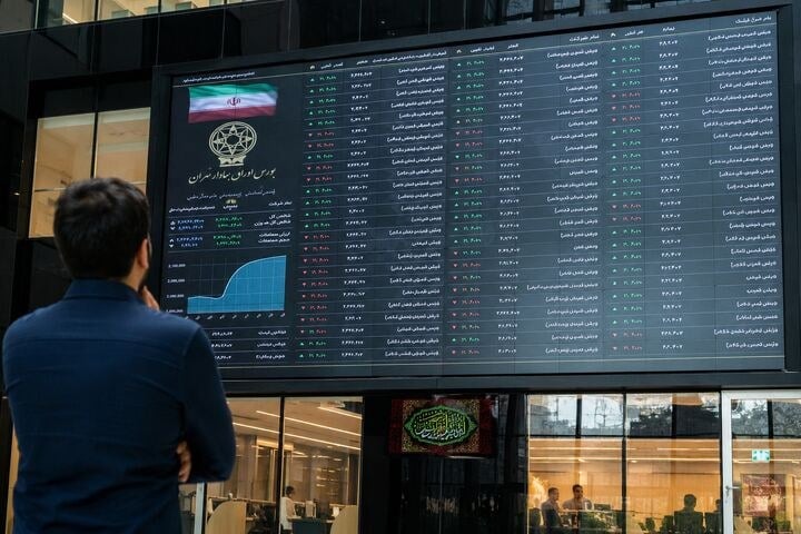 بورس در مسیر فتح قلههای تازه؛ بازگشت قدرتمند تقاضا در معاملات ۲۵ مرداد