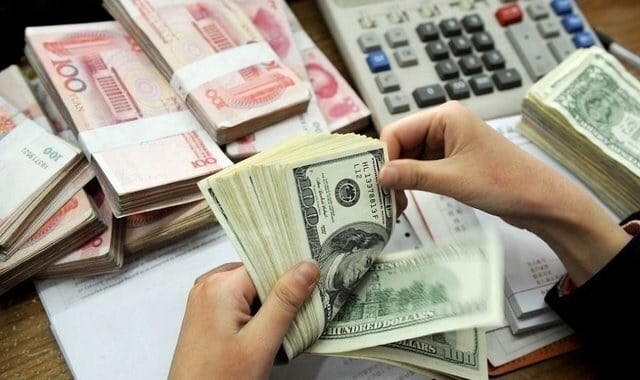 دلار در بازار آزاد چند؟ | دو موضوعی که بازار ارز را افزایشی کرد