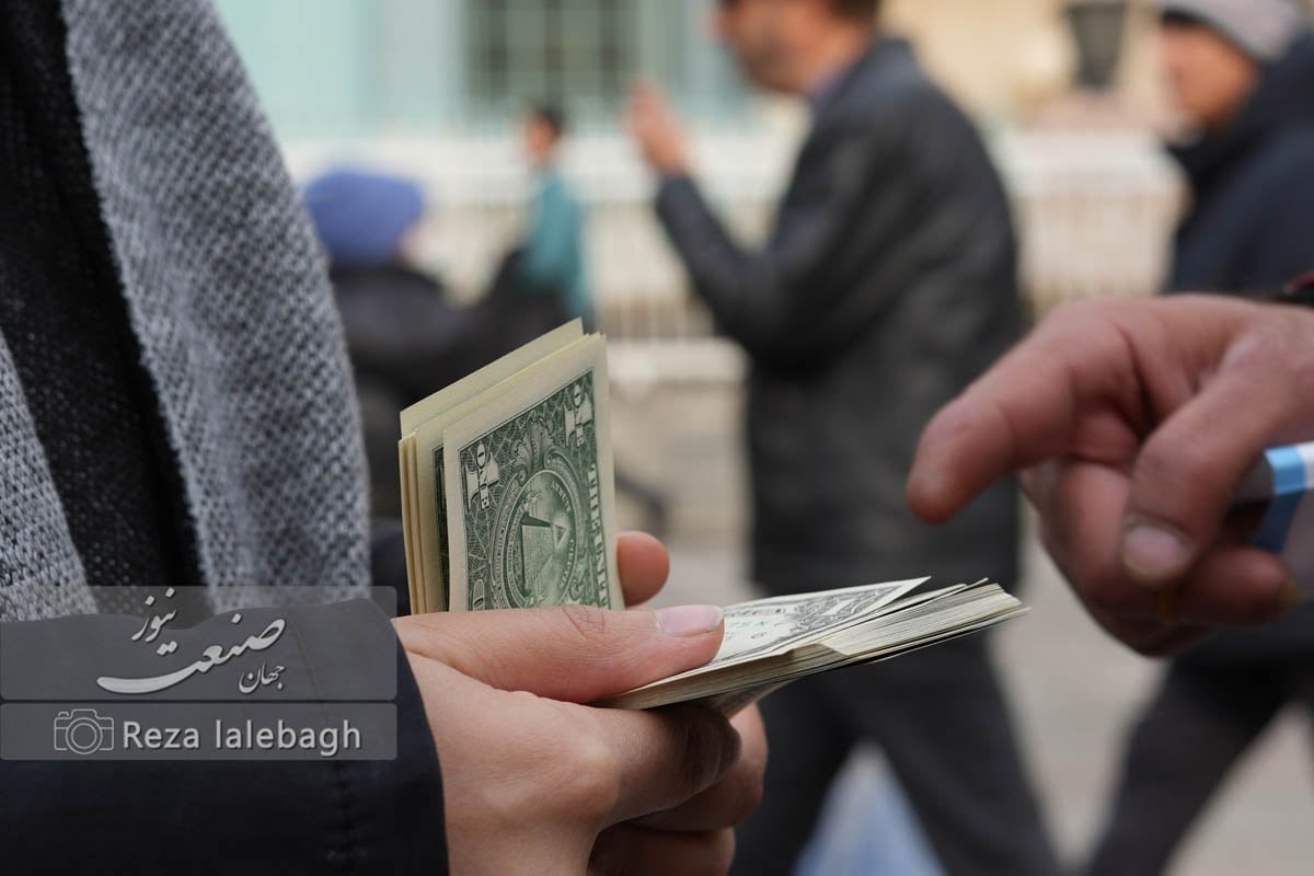 شوک به بازار؛ دلار ۱۹۸ هزار تومان شد؛ طلا و سکه هم جهش کردند