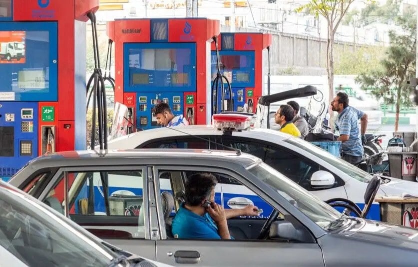 بحران بنزین ایران از کجا آب میخورد؟ ریشههای مصرف بالا و بنبست واردات