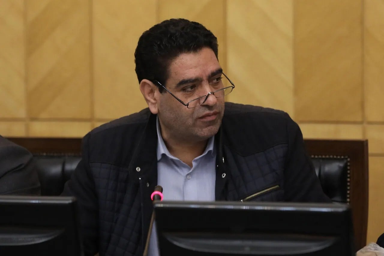 پیگیری رفع محدودیت واردات لوازم خانگی برای تعدیل قیمتها و حمایت از مرزنشینان / تسهیل واردت دارو اولویت دارد