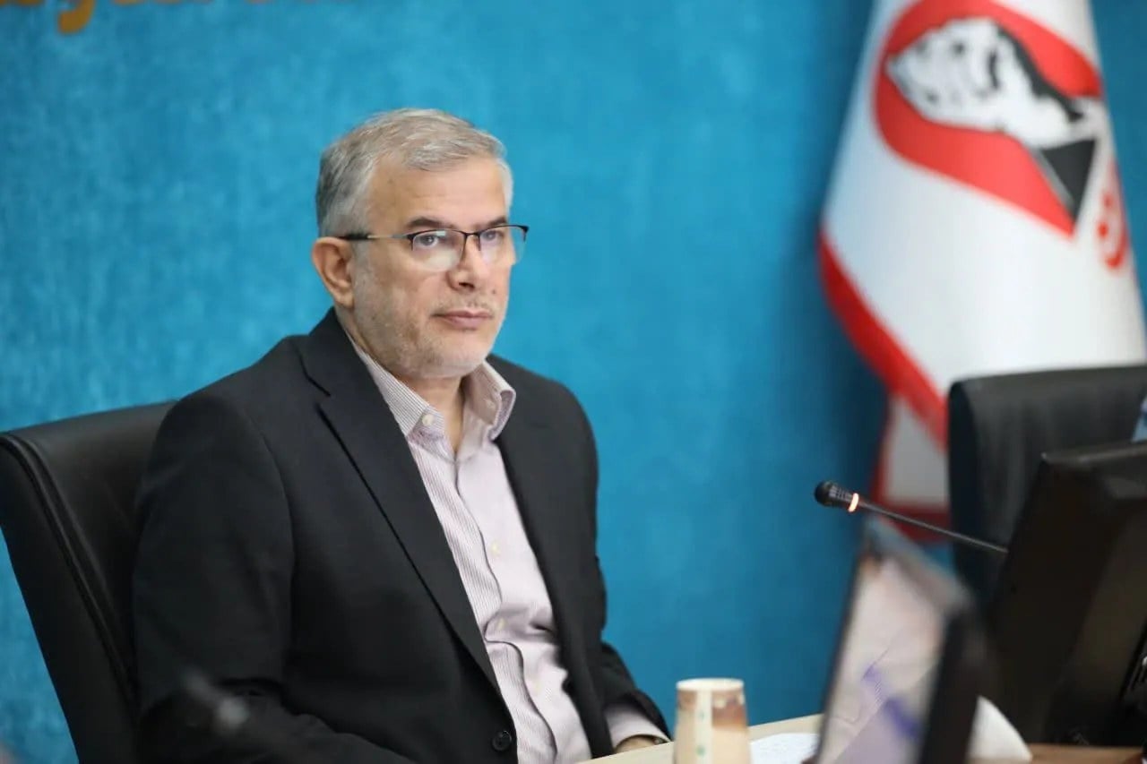 مدیری که نمیتواند بازار را مدیریت کند، کنار برود