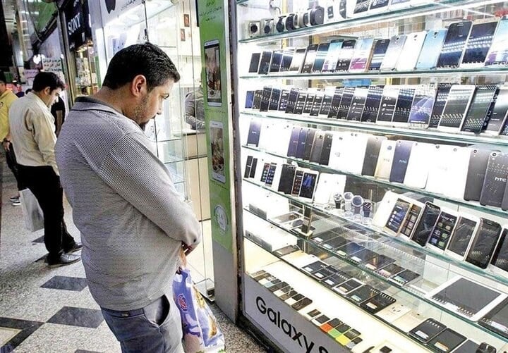 وقتی موبایل لوکس می‌شود؛ روایت یک شکاف قیمتی