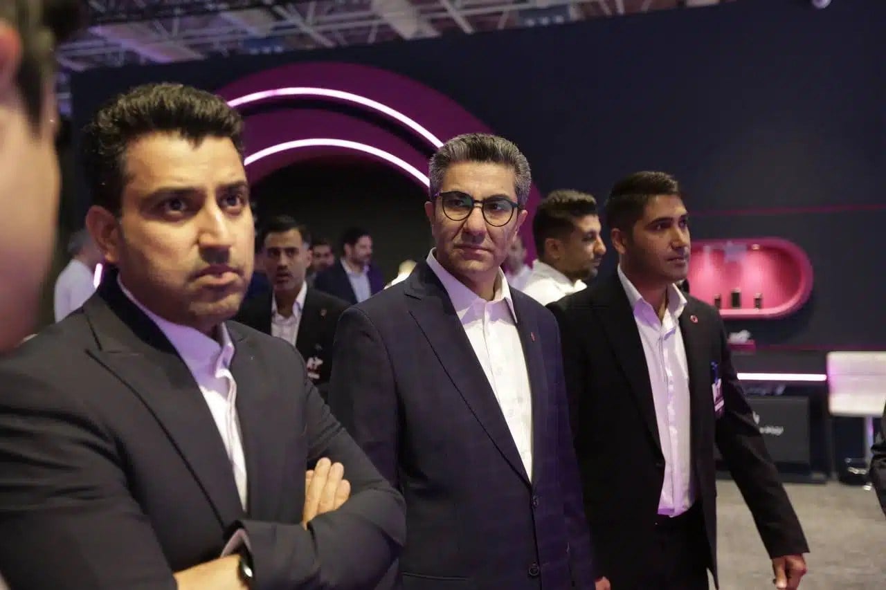 مدیرعامل رایتل: قیمت ارزی اینترنت در ایران یکشصتم تا یکهفتادم کشورهای منطقه است
