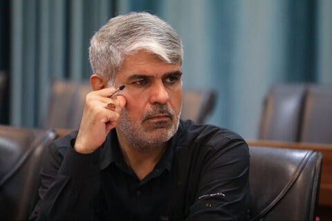 بازار خودرو گرفتار انحصار و قیمتهای غیر واقعی