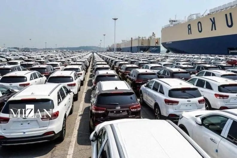 توقف واردات خودروهای لوکس؛ اهداف دولت محقق میشود؟