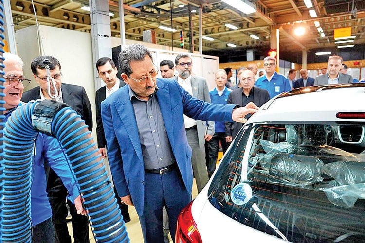 وزیر صمت: خودروهای هیبریدی در دستور کار خودروسازان باشد