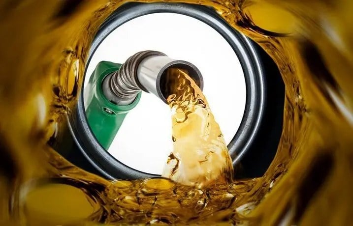 جهش ظاهری ۱۰۰درصدی قیمت بنزین دولت چه فایده ای دارد؟