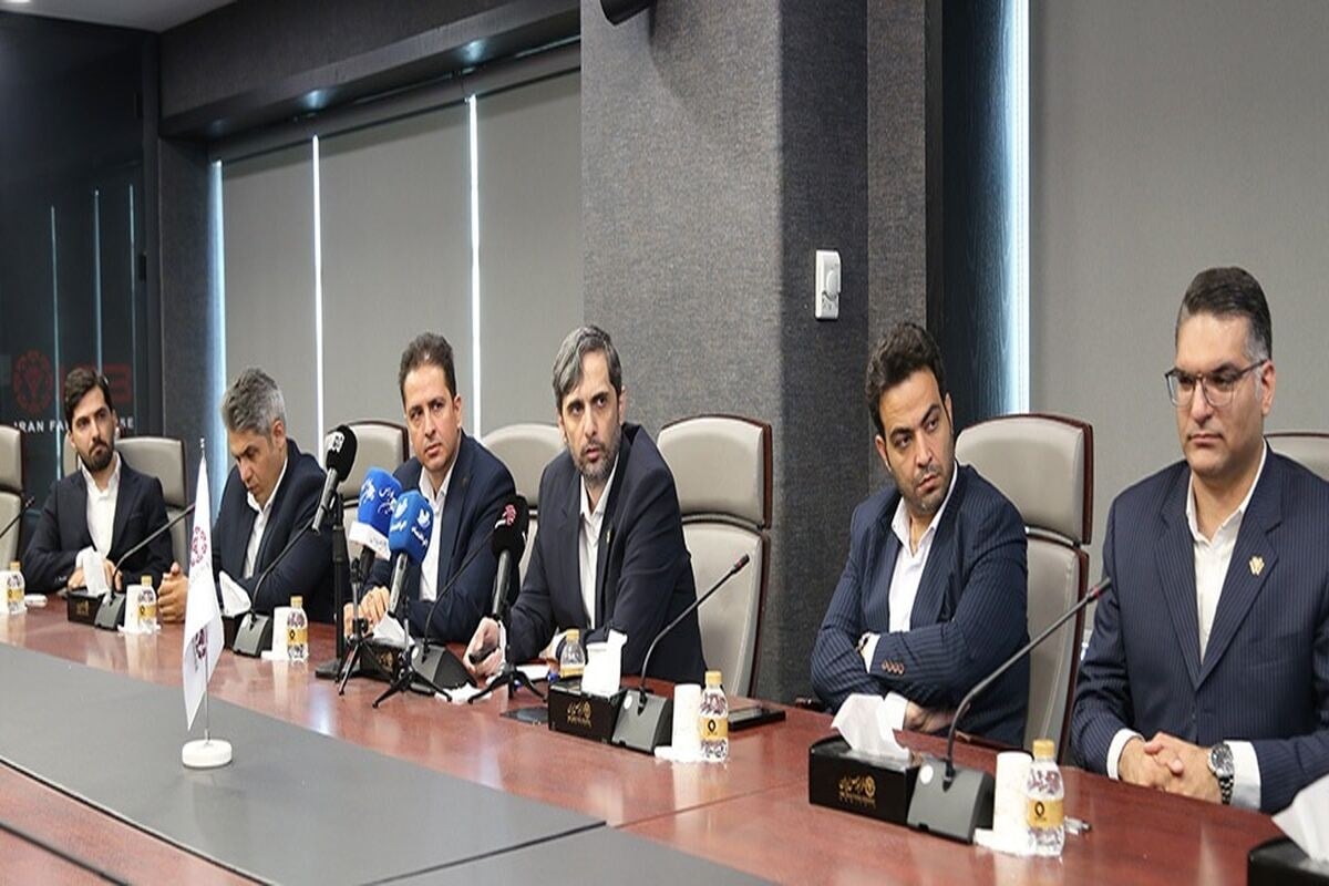 کیمیا پلیاستر قم در فرابورس معرفی شد