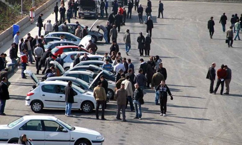 بازار خودرو در مسیر دوگانه افزایش و کاهش + جدول قیمت