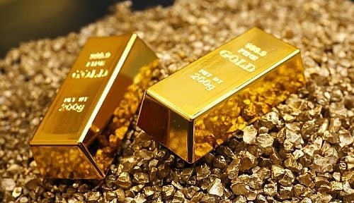 صعود اونس جهانی طلا به ۴۴۰۲ دلار در پی تنشهای خاورمیانه و افت ارزش دلار