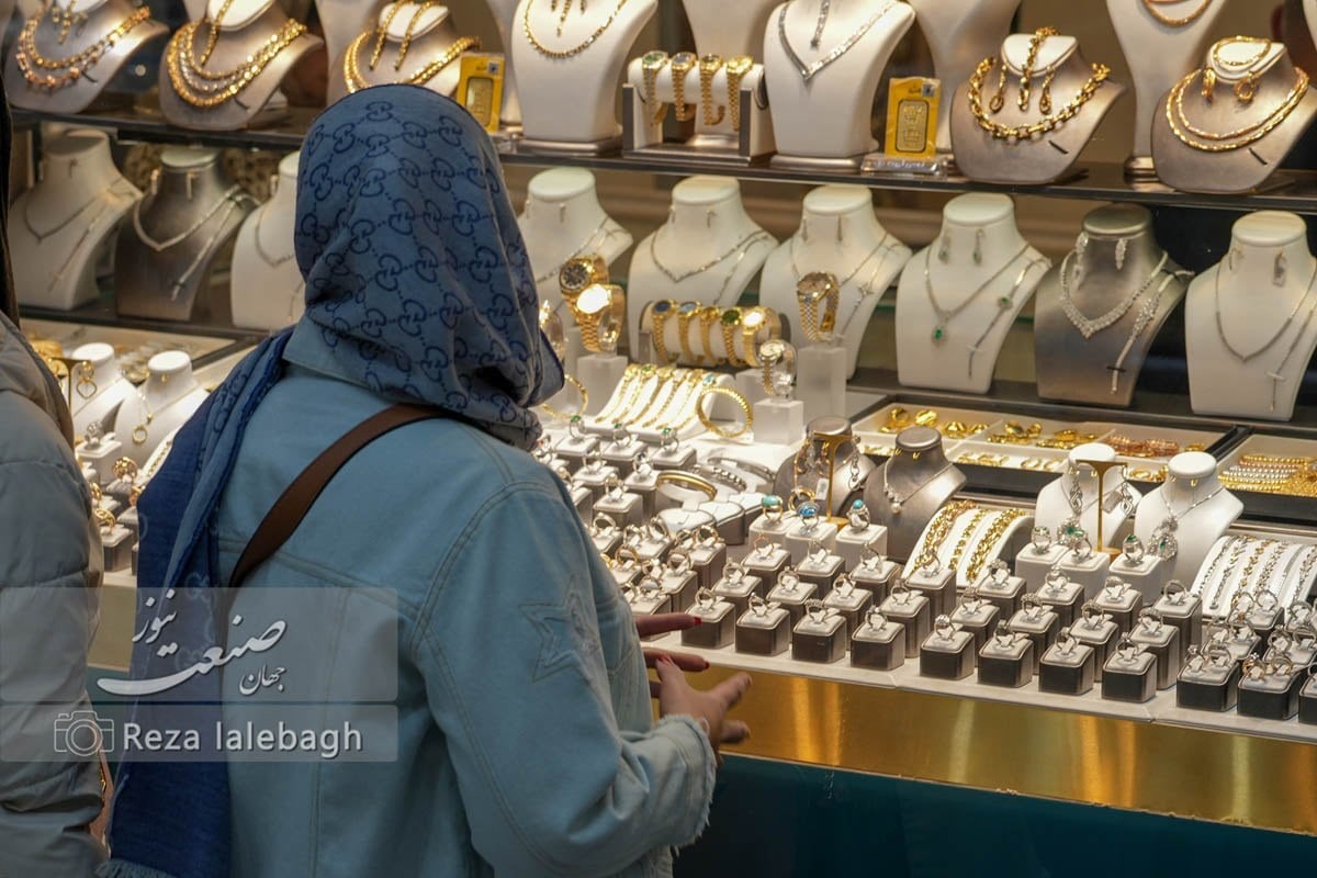 بانکهای بزرگ جهان منتظر طلای ۵ هزار دلاری هستند؟ | شش بانک بزرگ، یک جهت؛ چرا چشمانداز طلا همچنان صعودی است؟