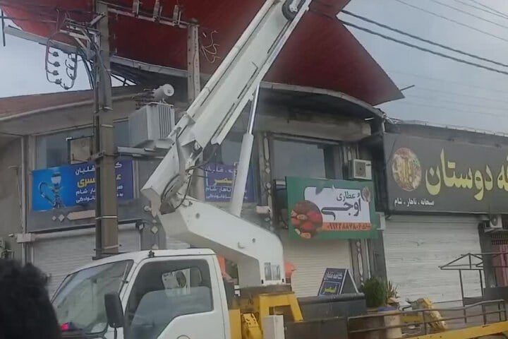 طوفان به ۲۰ واحد مسکن در نکا خسارت زد
