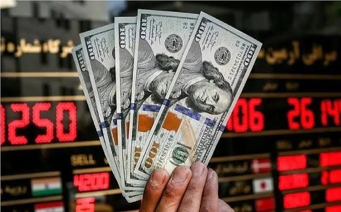 دلار ۲۳۵ هزار تومانی را چه بازاری قیمتگذاری میکند؟