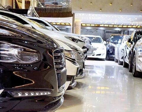 بازار خودرو در مدار نوسان؛ ارز و واردات فرمان قیمتها را در دست گرفتند