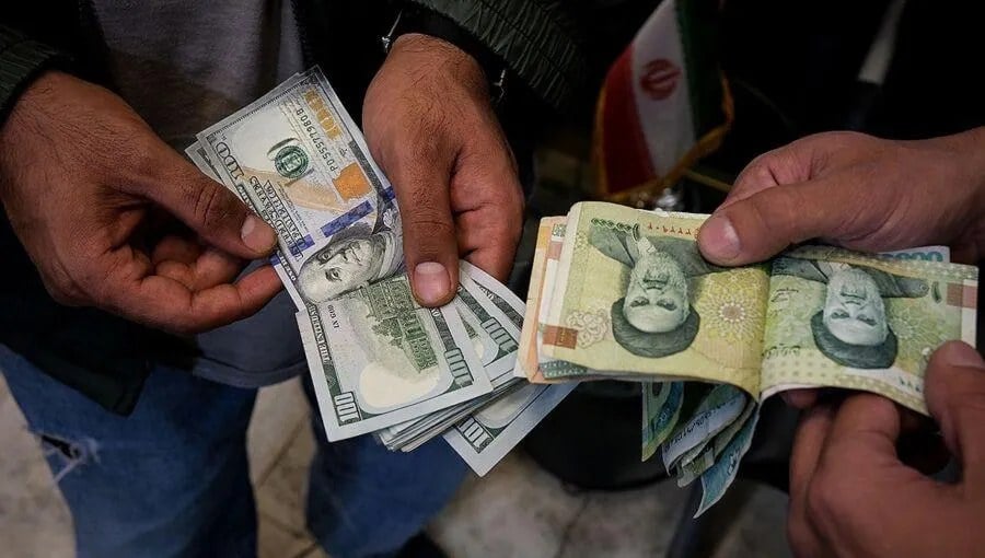 پیشبینی قیمت دلار تا آخر پاییز
