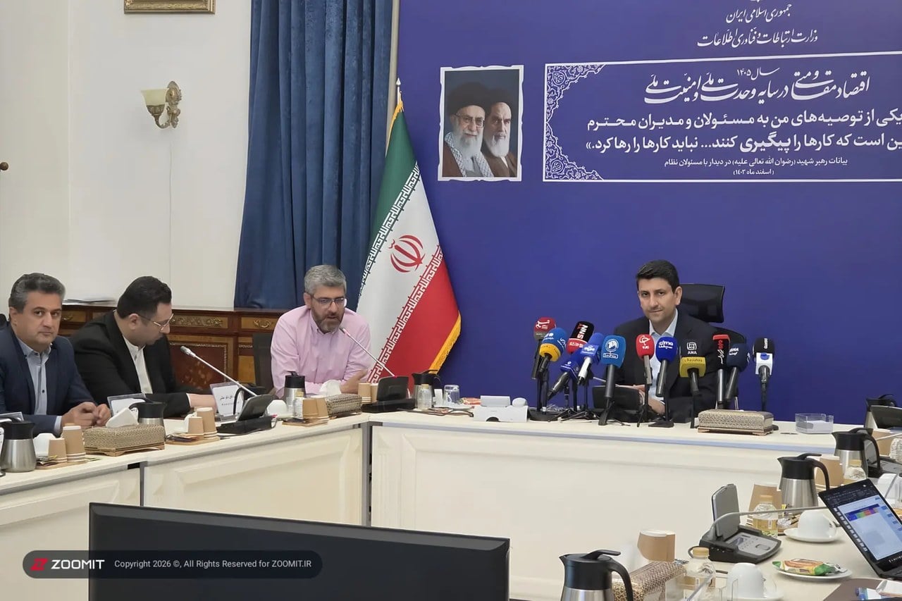 وزیر ارتباطات: زیبنده نیست در توسعه فیبر نوری شهر تهران گرفتار باشیم