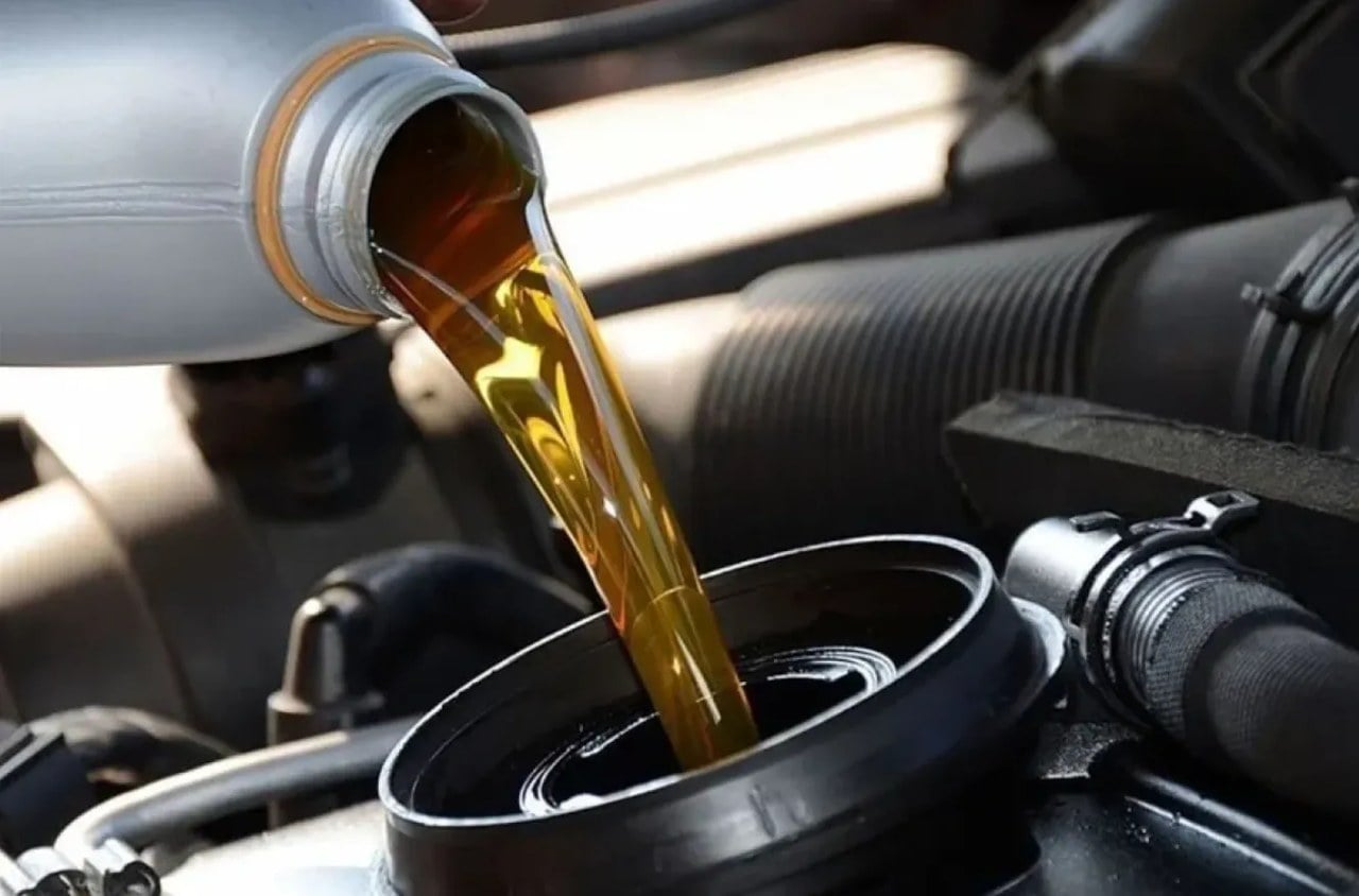 ثبت رکوردهای تاریخی قیمت سوخت در فرانسه و بحران کمبود روغن موتور در آمریکا