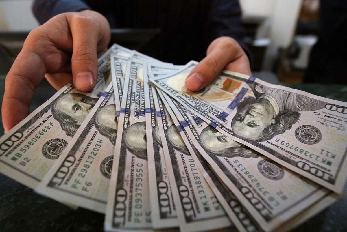نرخ دلار در مرز ۲۳۵هزار تومان