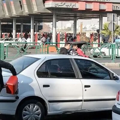 بنزین ۱۰ هزار تومانی؛ موجی که از پمپ بنزین تا سفره مردم می‌رسد