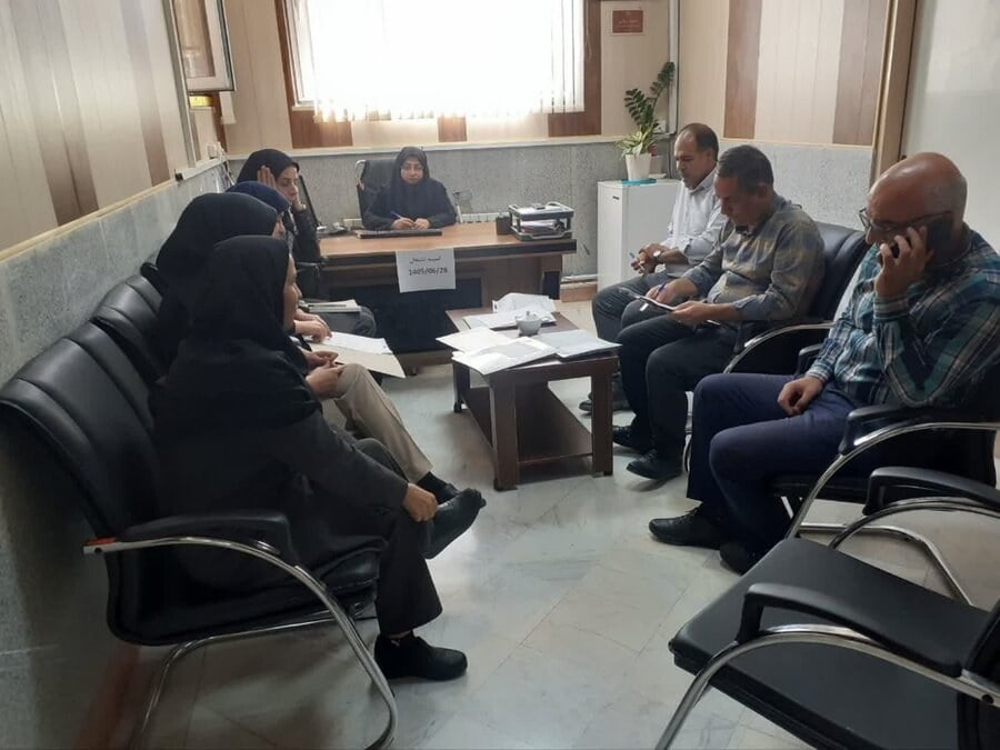 بررسی شرایط جدید پرداخت تسهیلات اشتغال و حق بیمه مددجویان در بهزیستی رزن