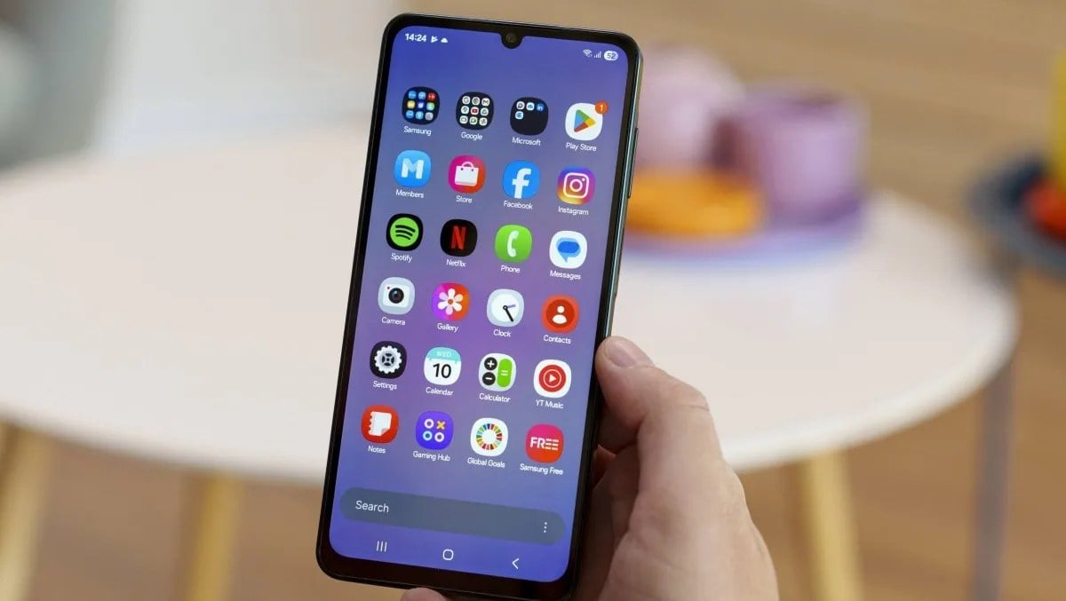 آپدیت One UI 8.5 گلکسی A07 برای برخی کاربران مشکل‌ساز شد: لگ و اختلال صفحه لمسی