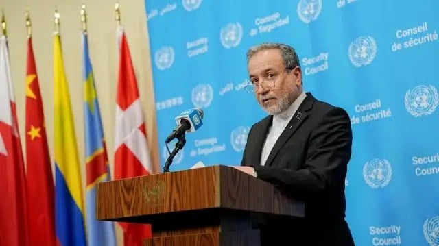 دیپلماسی فعال بیخ گوش دشمن