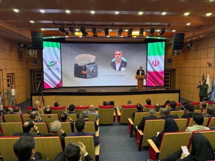 ۱۶۰ شعبه بانک ملت آماده پذیرهنویسی صندوق ارزی
