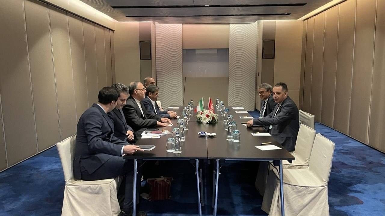 دیدار رئیس کل بانک مرکزی با همتایان خود در ترکیه و تونس | خبرگزاری بین‌المللی شفقنا | خبرگزاری شیعیان، فتاوای آیت‌الله سیستانی و مرجعیت، آخرین اخبار ایران و جهان