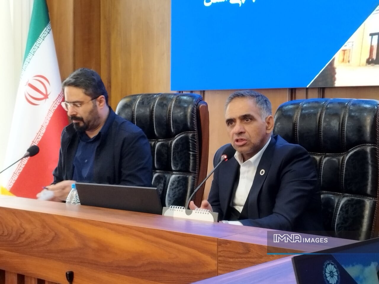 بانکمرکزی ۸ سال به کالای خارجی یارانه داد و به تولید داخلی ضربه زد