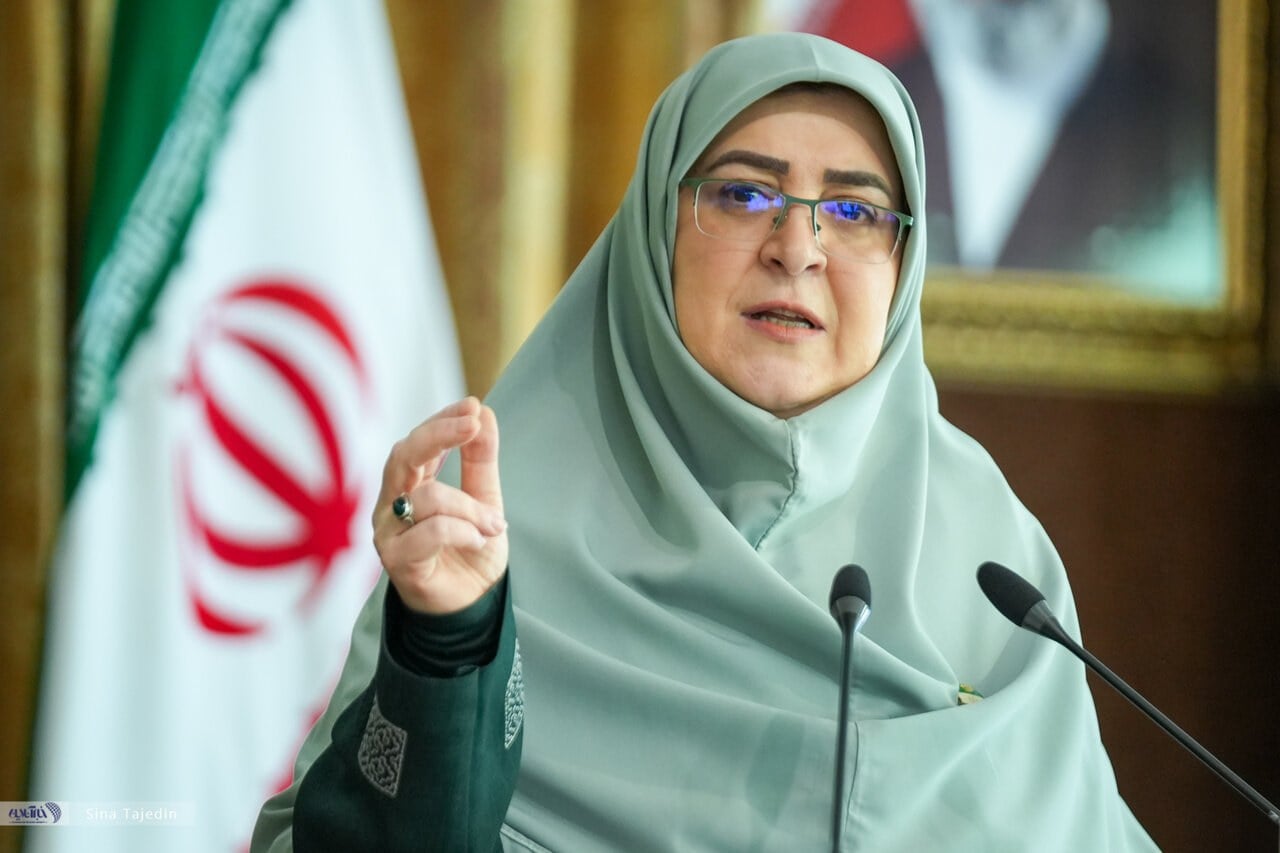 سخنگوی دولت: قطعا کالابرگ برای خرید پفک داده نمیشود/ ماجرای سوال و جواب خانم سخنگو و یک خبرنگار درباره قیمت پفک نمکی و مبلغ کالابرگ/ ماجرا چه بود؟