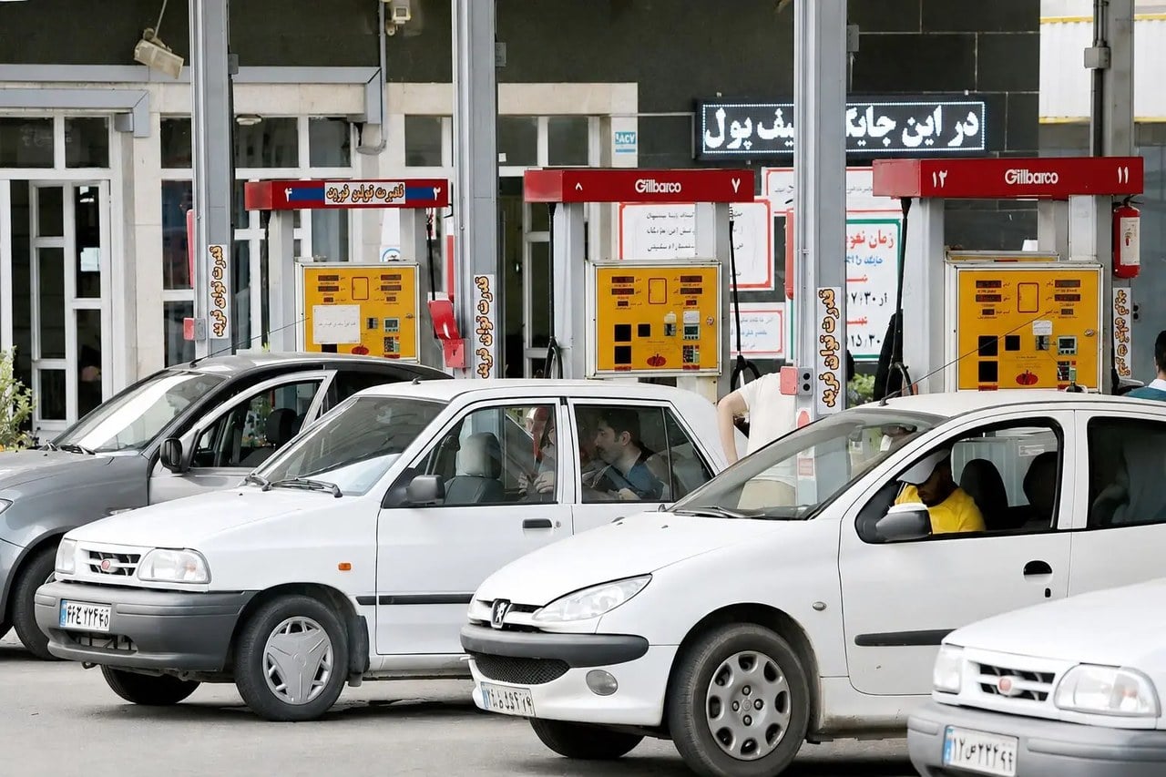 از سهمیهبندی احمدینژاد تا نرخ سوم پزشکیان/ چرا مجلس هفتم مانع افزایش سالانه قیمت بنزین شد؟