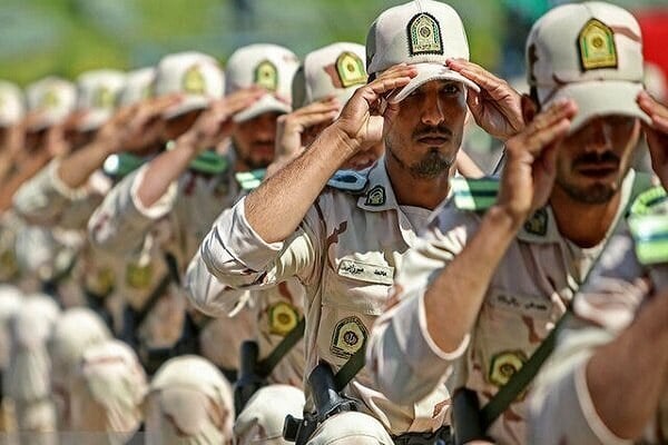 مجازات غیبت سربازی در زمان جنگ چقدر است؟ از اضافهخدمت تا ۶ ماه حبس