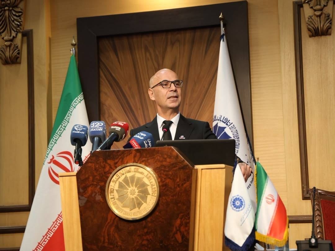 دولت، بروکراسی را در تولید بدون کارخانه حذف کند