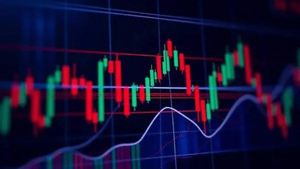 بورس از زیر آوار فروش بیرون آمد