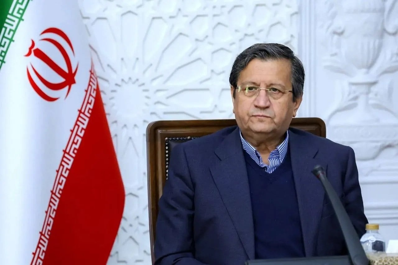 همتی: بانک مرکزی بهموقع و با قدرت در بازار مداخله خواهد کرد