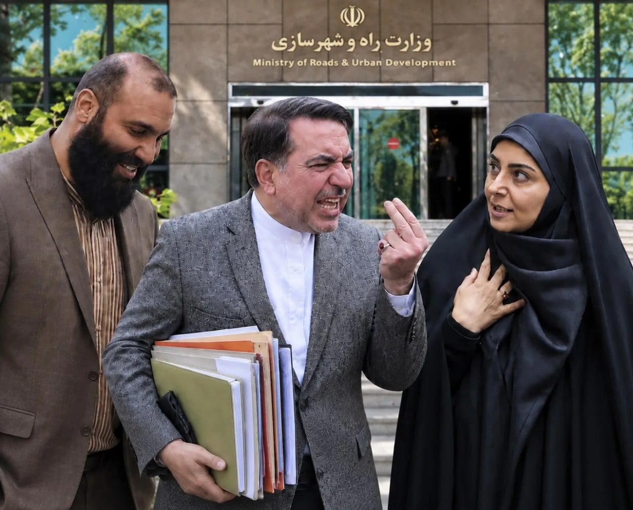 سایه سیاست وزیرِ مزخرف‌خوانِ مسکن مهر بر برج دادمان؛ صادق چطور پا جای پای آخوندی گذاشت