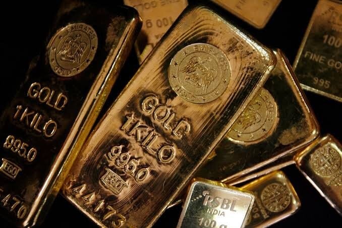 طلای جهانی تحت تأثیر نرخ بهره بالا از رشد بازماند