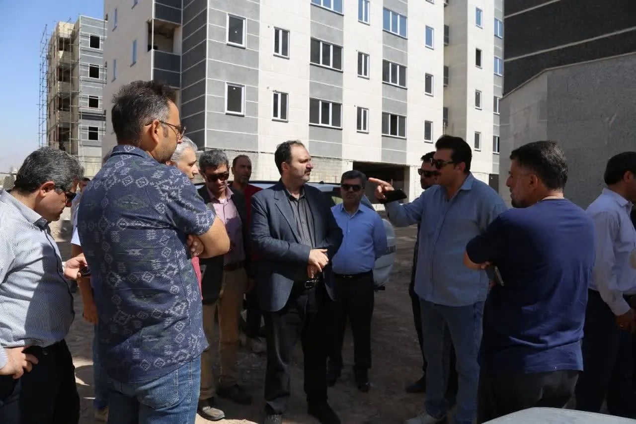 بازدید سرزده مدیرکل راه و شهرسازی قزوین از پروژه‌های نهضت ملی مسکن مهرگان