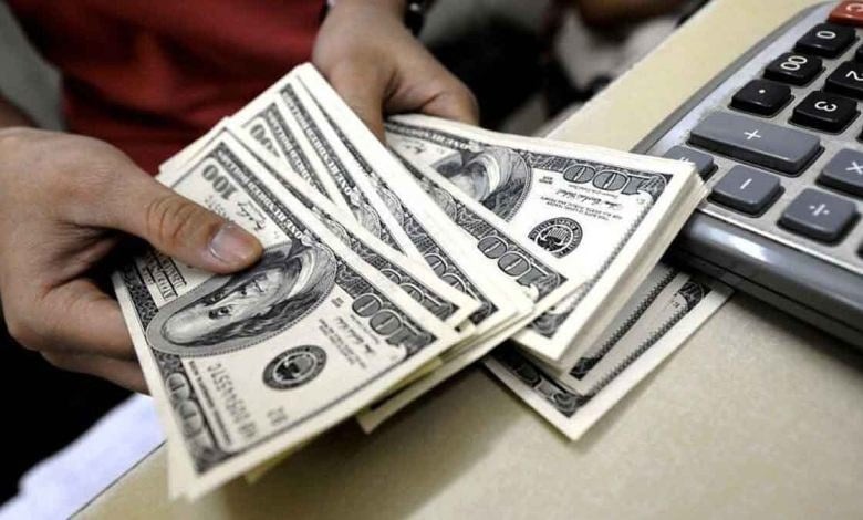 پیش‌بینی قیمت دلار در روز‌های آینده / دلار ۲۳۵ هزار تومان را رد می‌کند؟