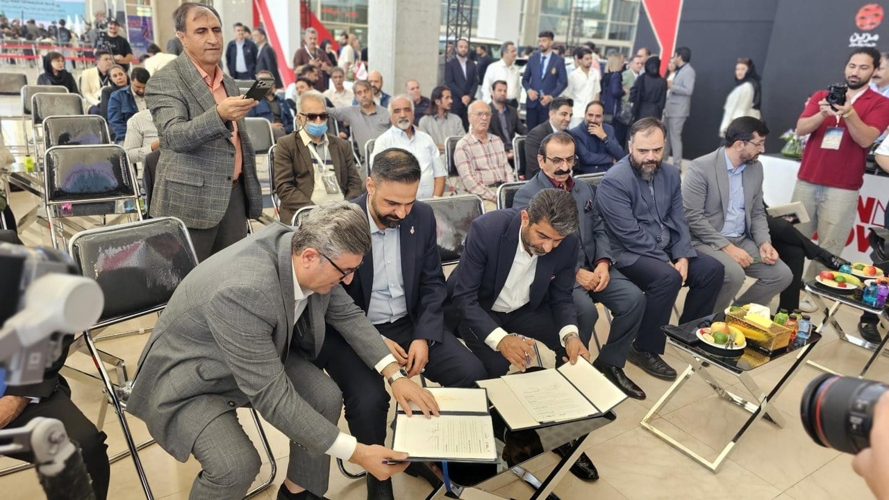 امضای تفاهم نامه همکاری ستاد معاینه فنی خودرو تهران و آنی سرویس